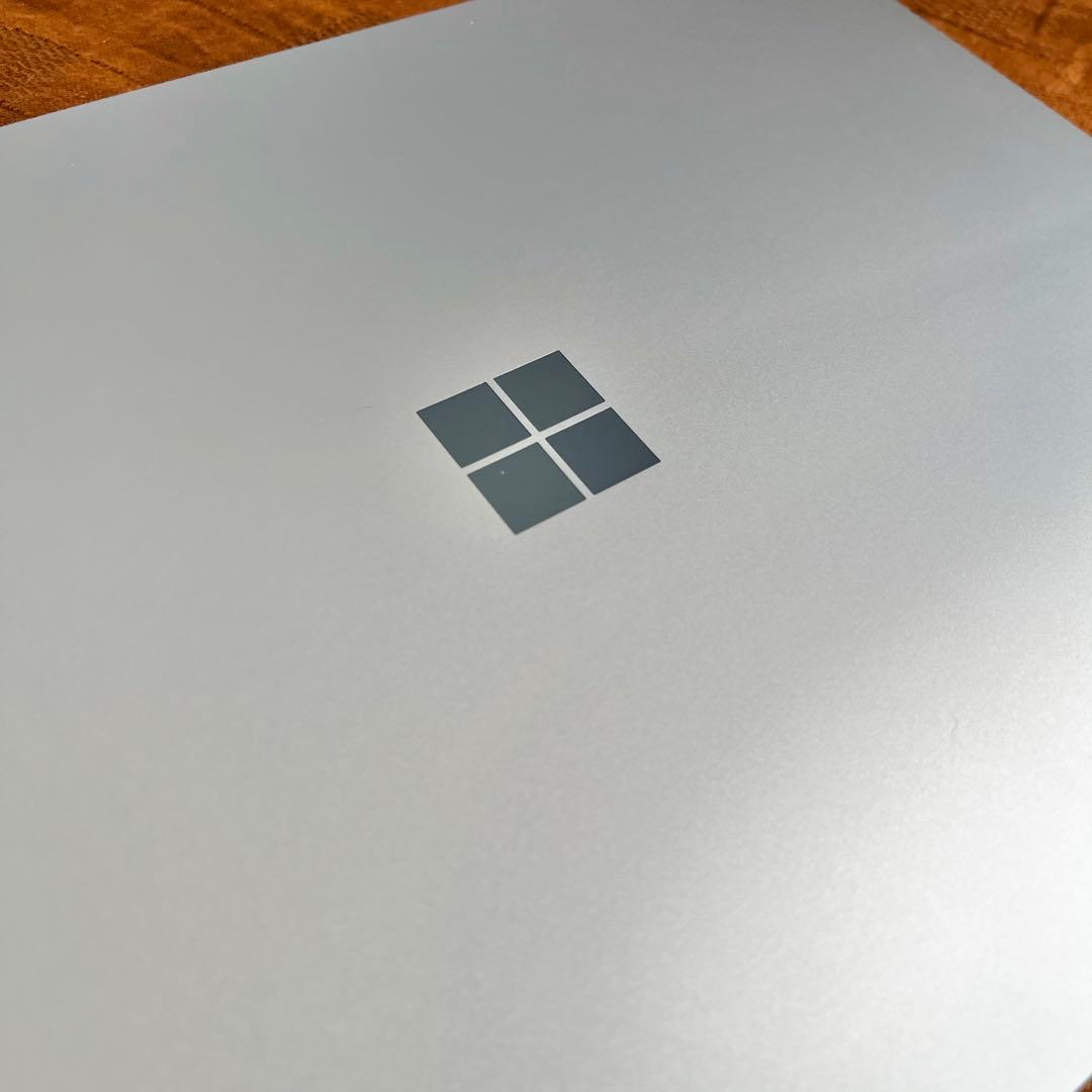 Surface Laptop 第7世代 13.8インチ