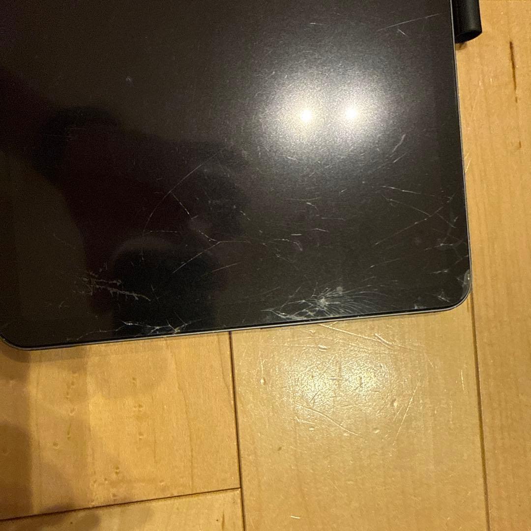 iPad本体 タッチスクリーン傷あり&Magic Keyboardセット