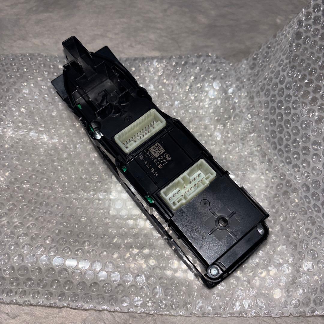 スバル　インプレッサ　GT7 パワーウィンドウスイッチ