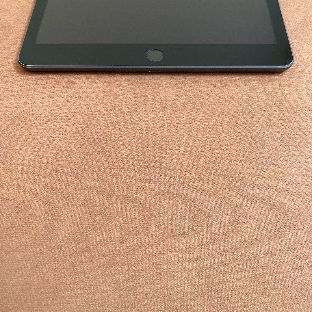 3335【早い者勝ち】iPad7 第7世代 32GB WIFIモデル☆