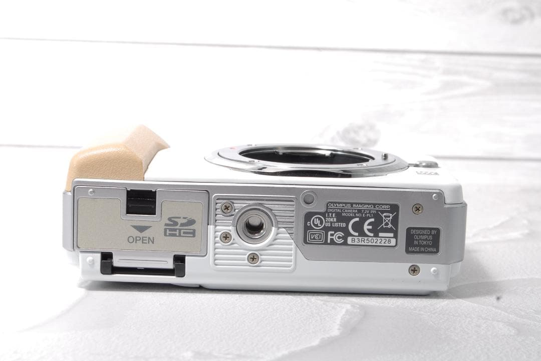 OLYMPUS E-PL1 レンズキット ミラーレス一眼 オリンパス 望遠レンズ