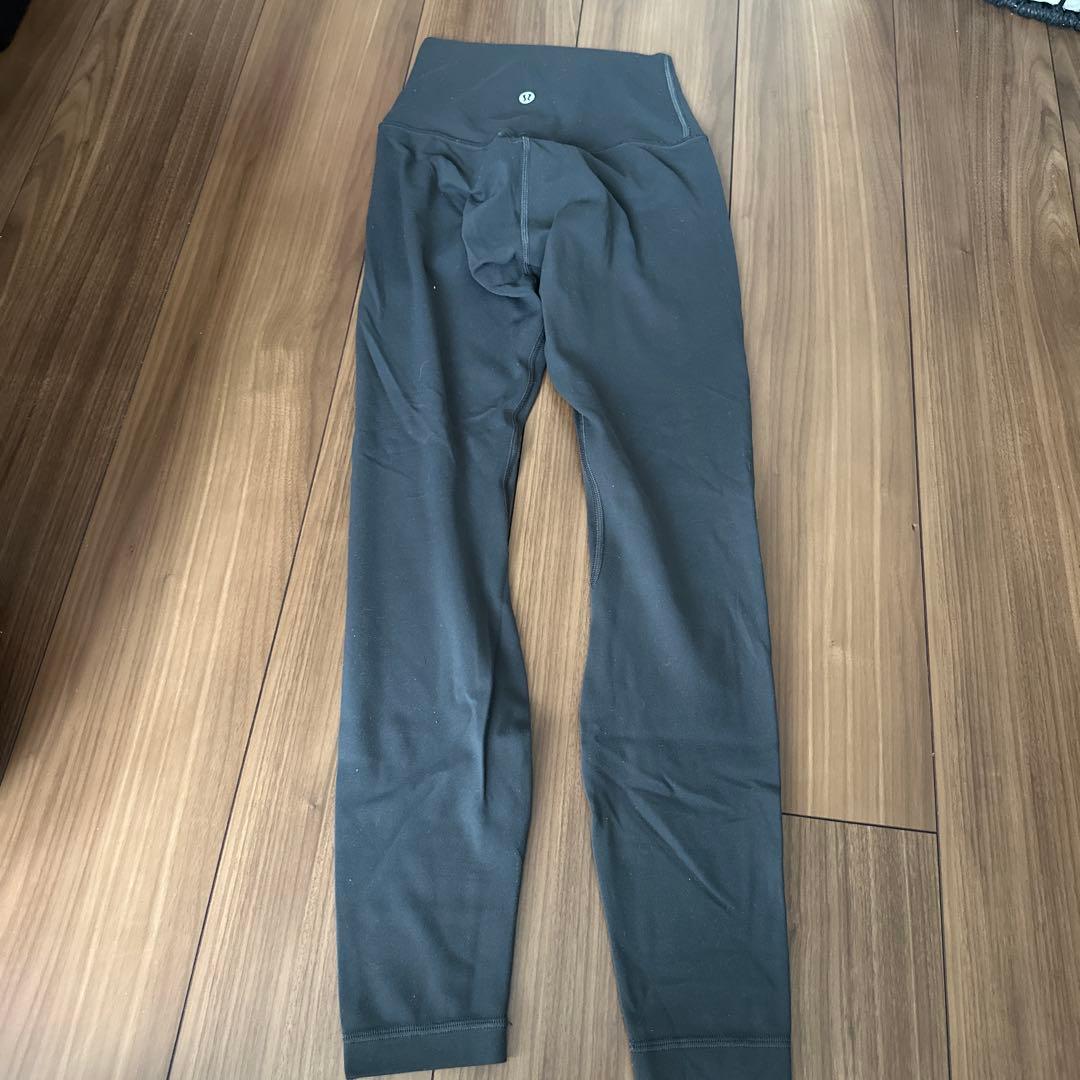 Lululemon ダークグレー スポーツブラ&レギンス