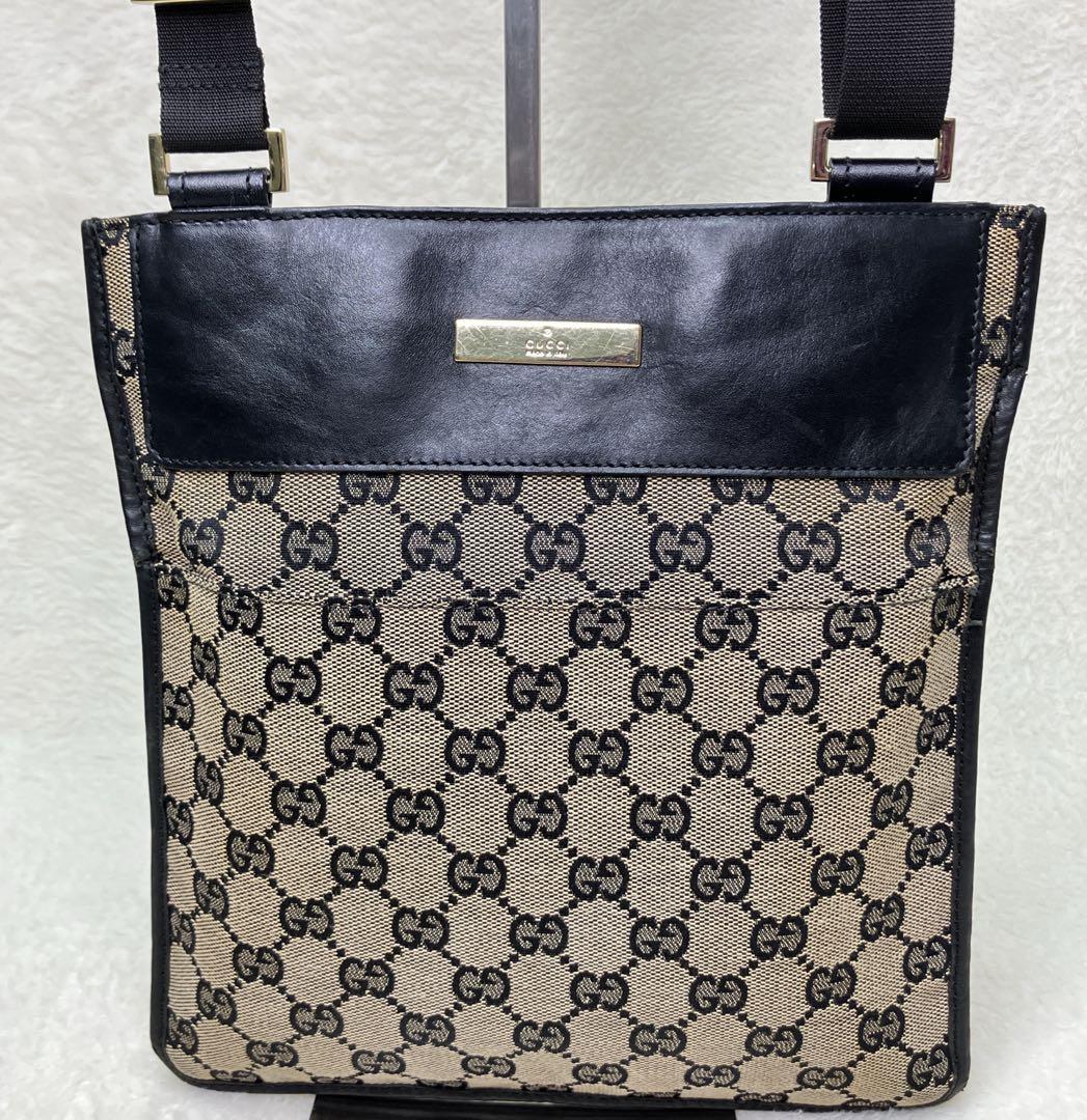 GUCCI グッチ　ショルダーバッグ　メッセンジャー　GG キャンバス　レザー