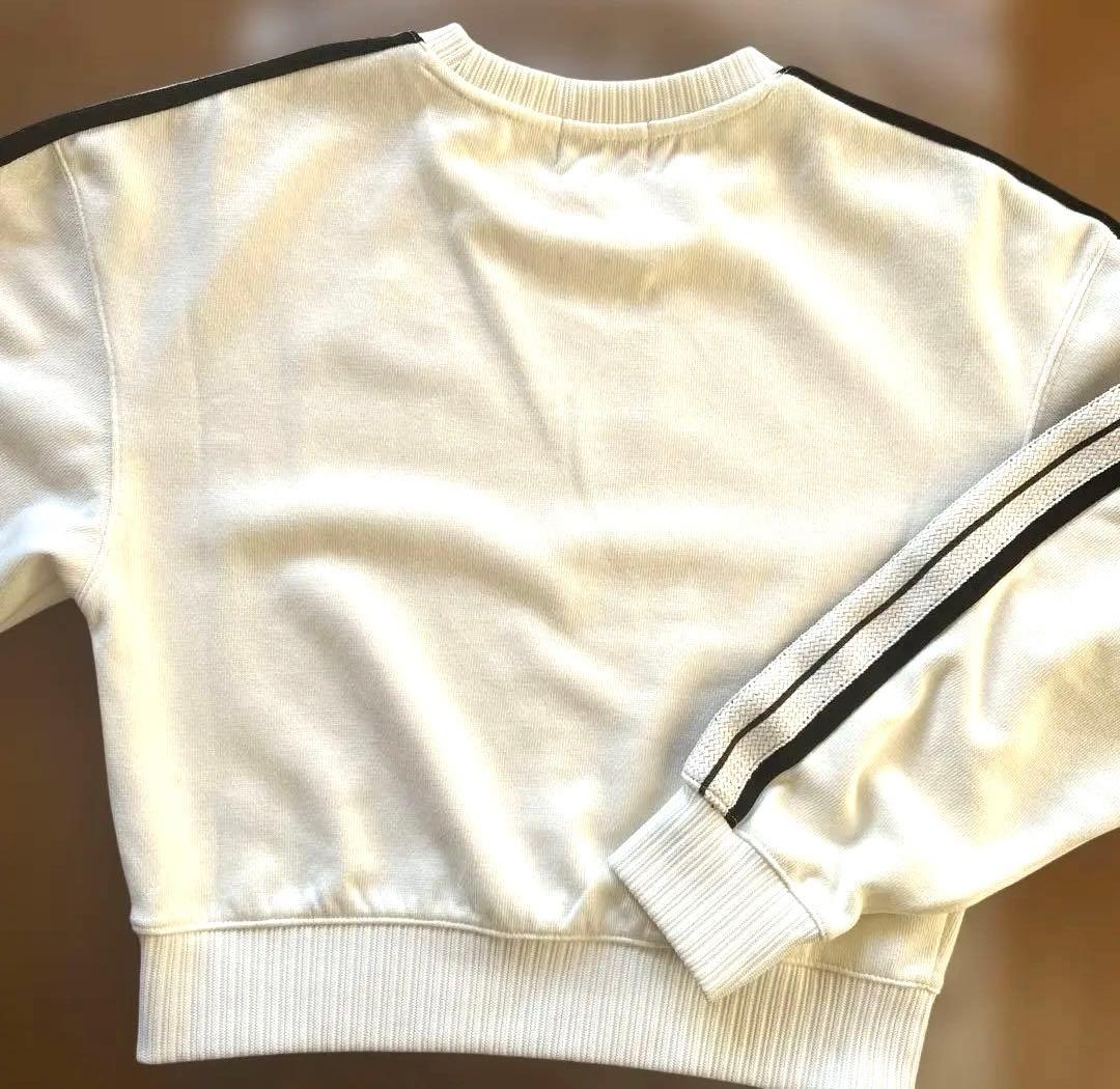 SATUR クリーム & ブラック トレーナー Sサイズ