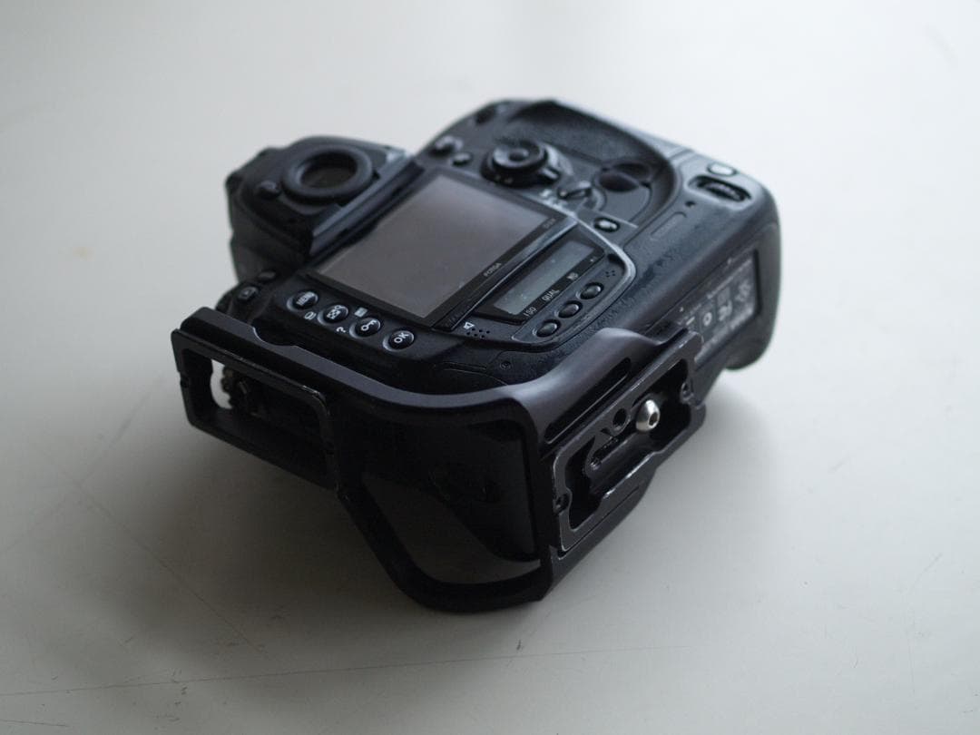 パ*コ様 Nikon D3X ACアダプター,L型ブラケット付