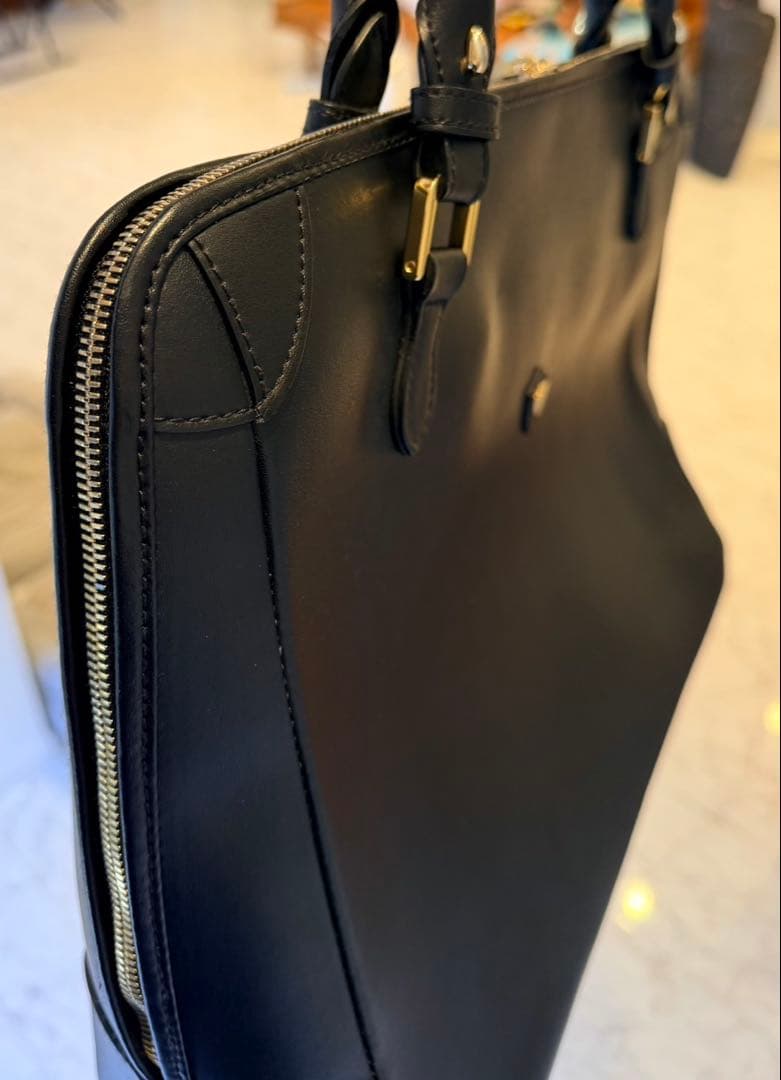 CHAMBORD SELLIERブリーフケース ／ ブラック×ゴールド