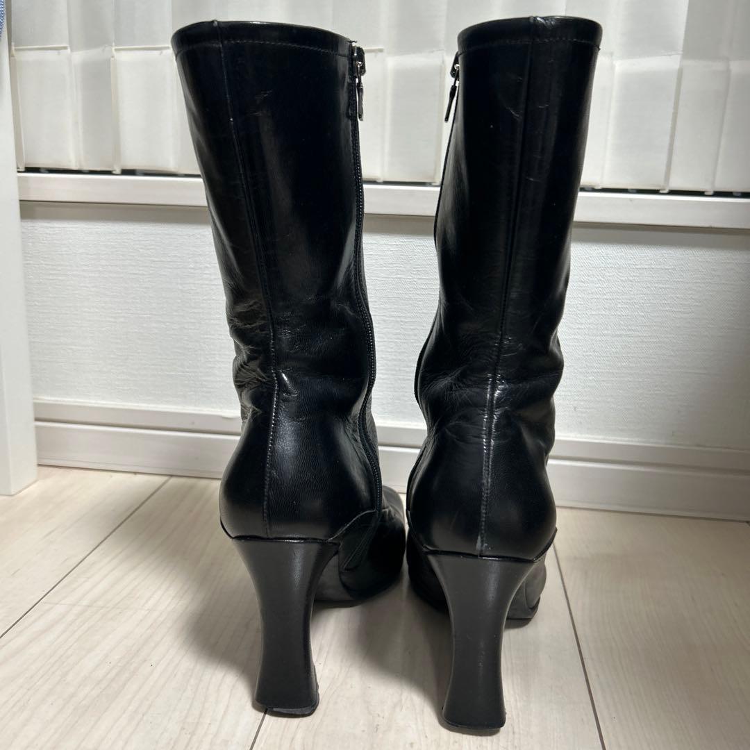 PRADA ブラックレザーブーツ 高ヒール