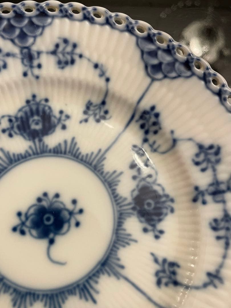 ロイヤルコペンハーゲン ブルーフルーテッド フルレース プレート 15cm