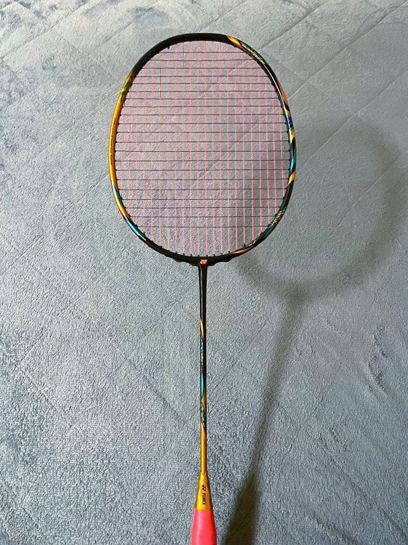 バドミントンラケット アストロクス88dプロ 4U