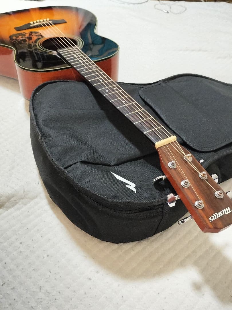 Morris モーリス アコースティックギター 小ぶり ケース付