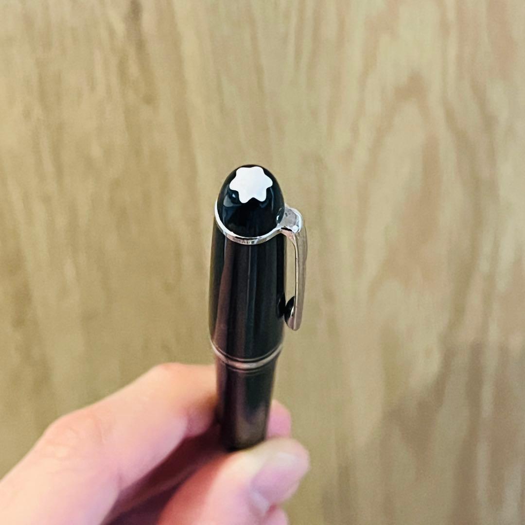 【週末限定】モンブラン P145 プラチナライン 14K コンバーター・インク付