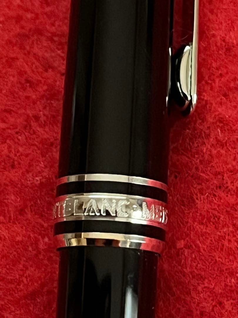 モンブランボールペン マイスターシュテュックpixプラチナP164‼️艶やかです‼️