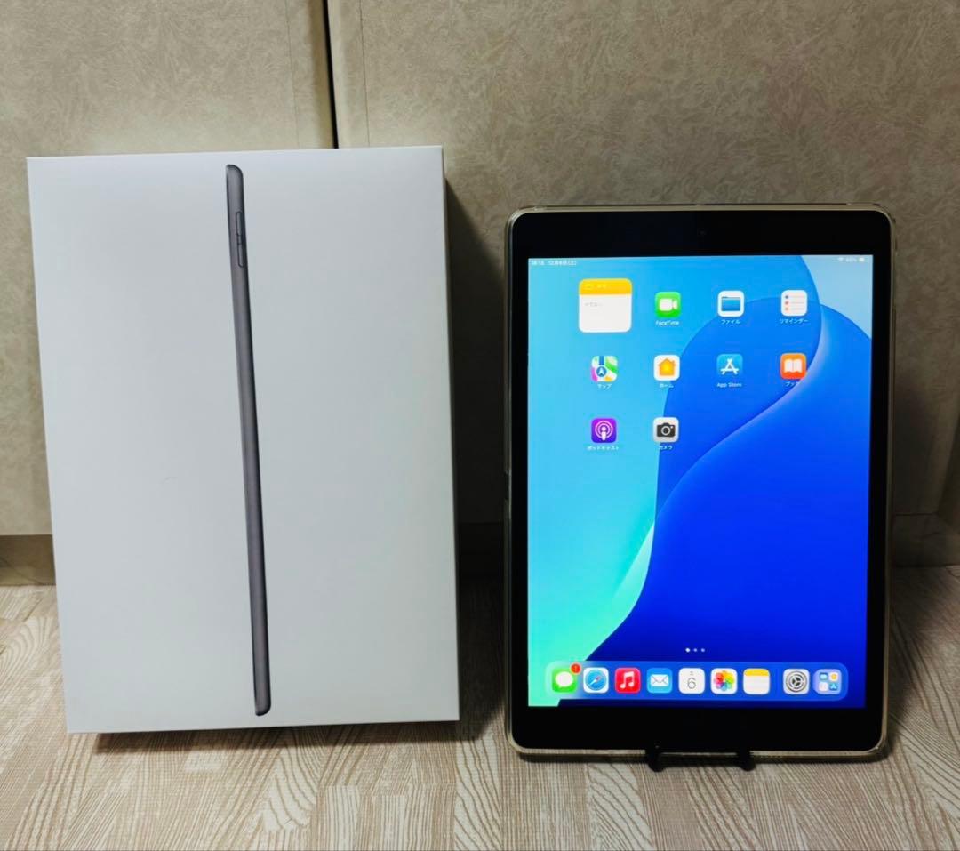 iPad 第8世代 128GB Wi-Fiモデル MYLD2J/Aスペースグレー