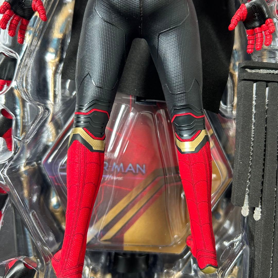 【美品】ホットトイズ スパイダーマン インテグレーテッドスーツ ノーウェイホーム