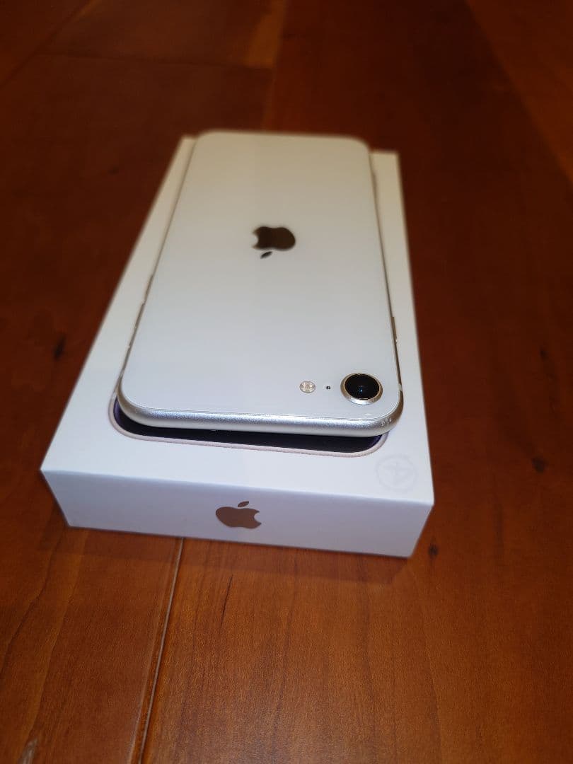 【整備済/即発送】iPhone SE 第3世代 100% 64GB SIMフリ