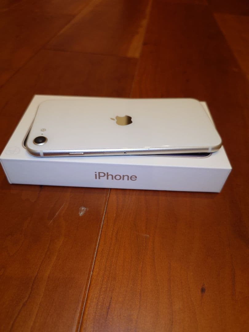 【整備済/即発送】iPhone SE 第3世代 100% 64GB SIMフリ