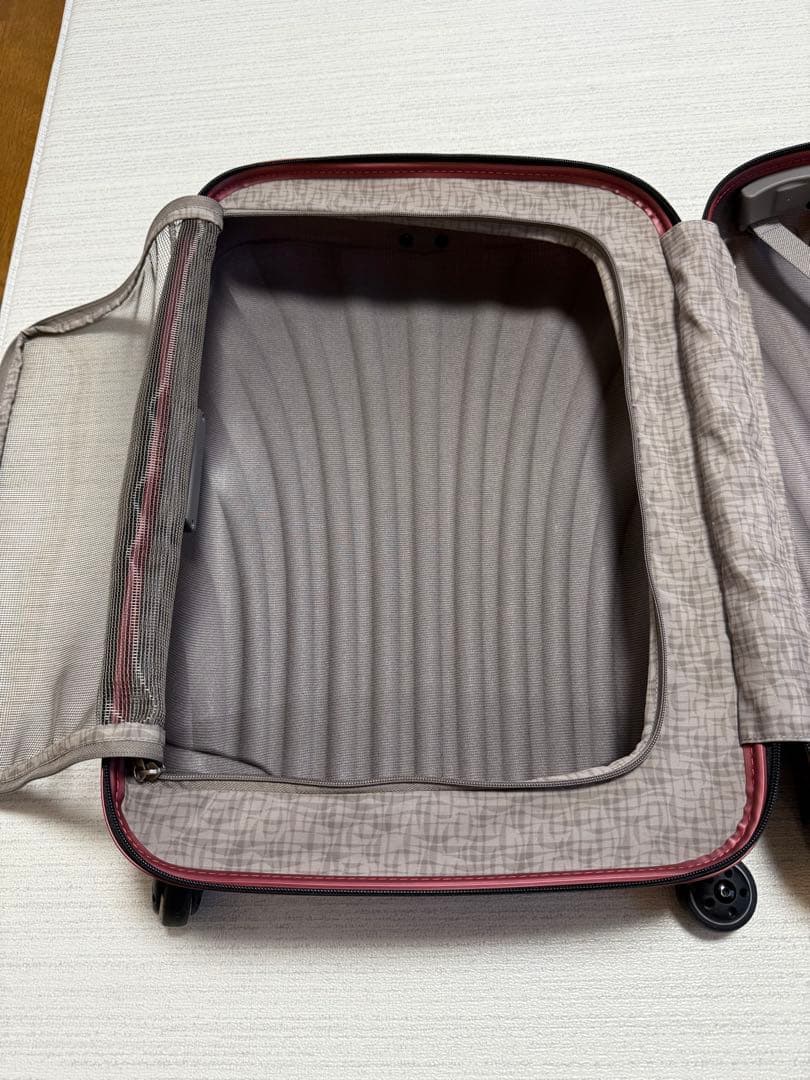 サムソナイト　スーツケース　シーライト　赤　40L