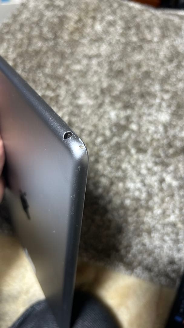 iPad 第5世代 Wi-Fiモデル 128GB + スペースグレー 本体