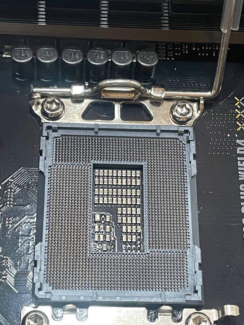 ASUS マザーボード　タフゲーミングB760-PLUS WIFI D4