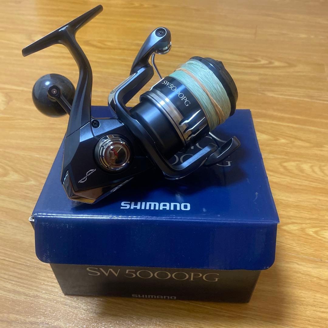 Stradic SW-5000PG スピニングリール 黒