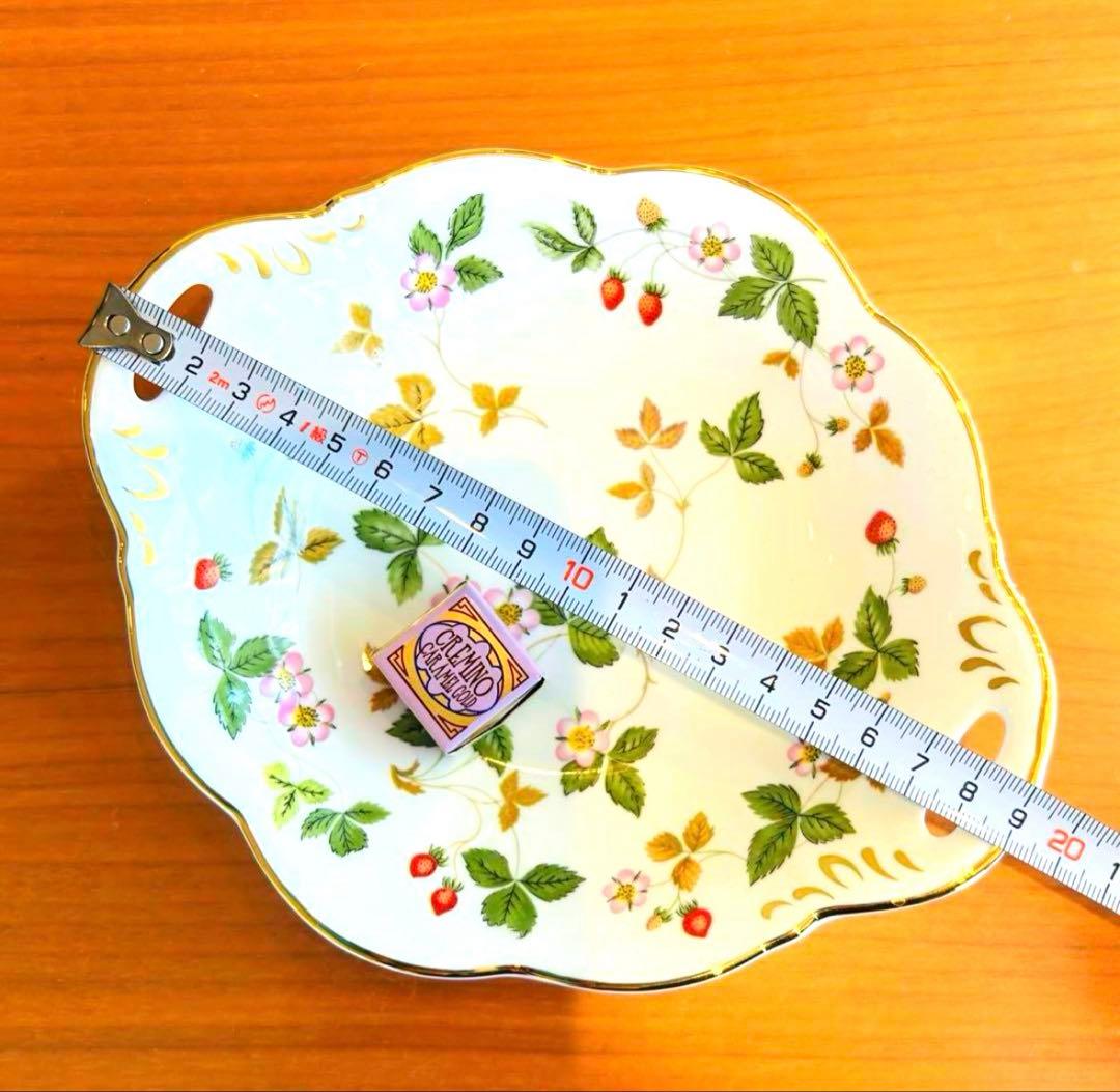 user_4af841f9 ワイルドストロベリー食器定価9万弱　計17点