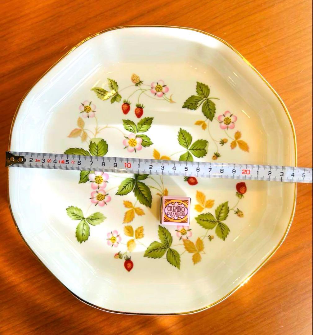 user_4af841f9 ワイルドストロベリー食器定価9万弱　計17点