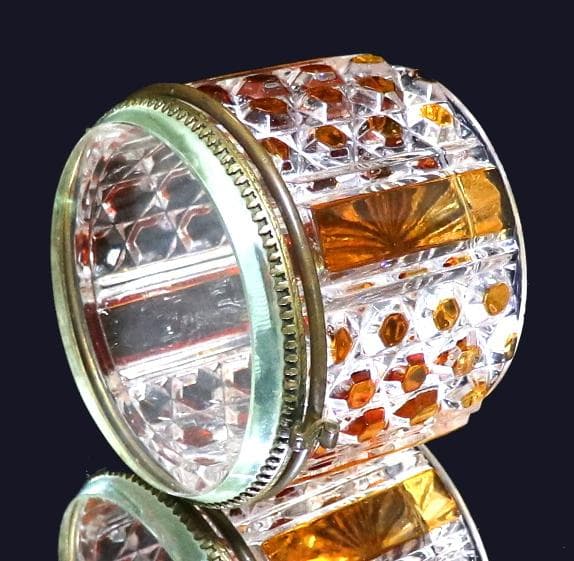 オールド・バカラ 上級作品 琥珀色被せ 蓋物 ダイヤモンドカット 菓子入れ