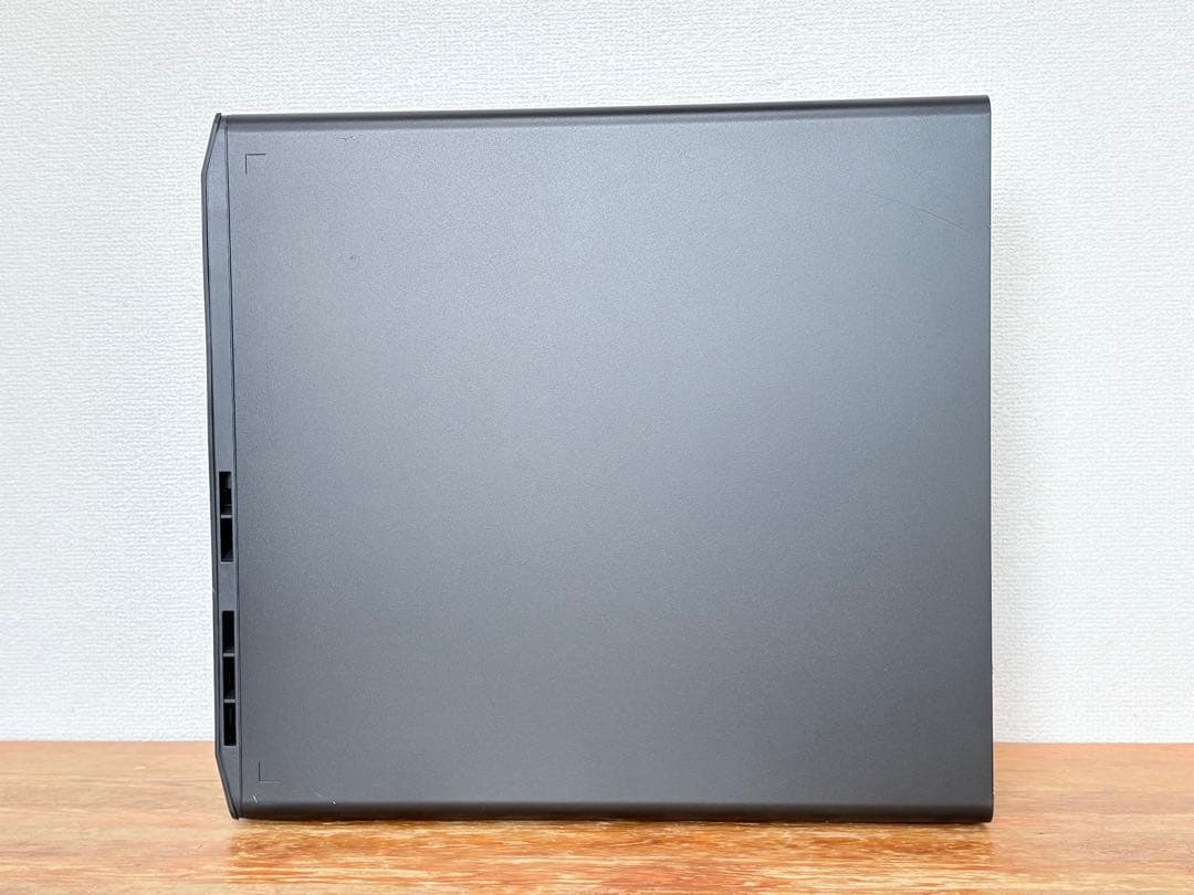 ベアボーン状態のHP Z2 Tower G5 （Xeon W-1250付き）