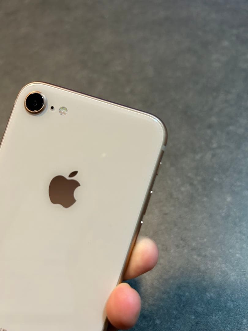 Apple iPhone8 ピンクゴールド 本体　256GB docomo