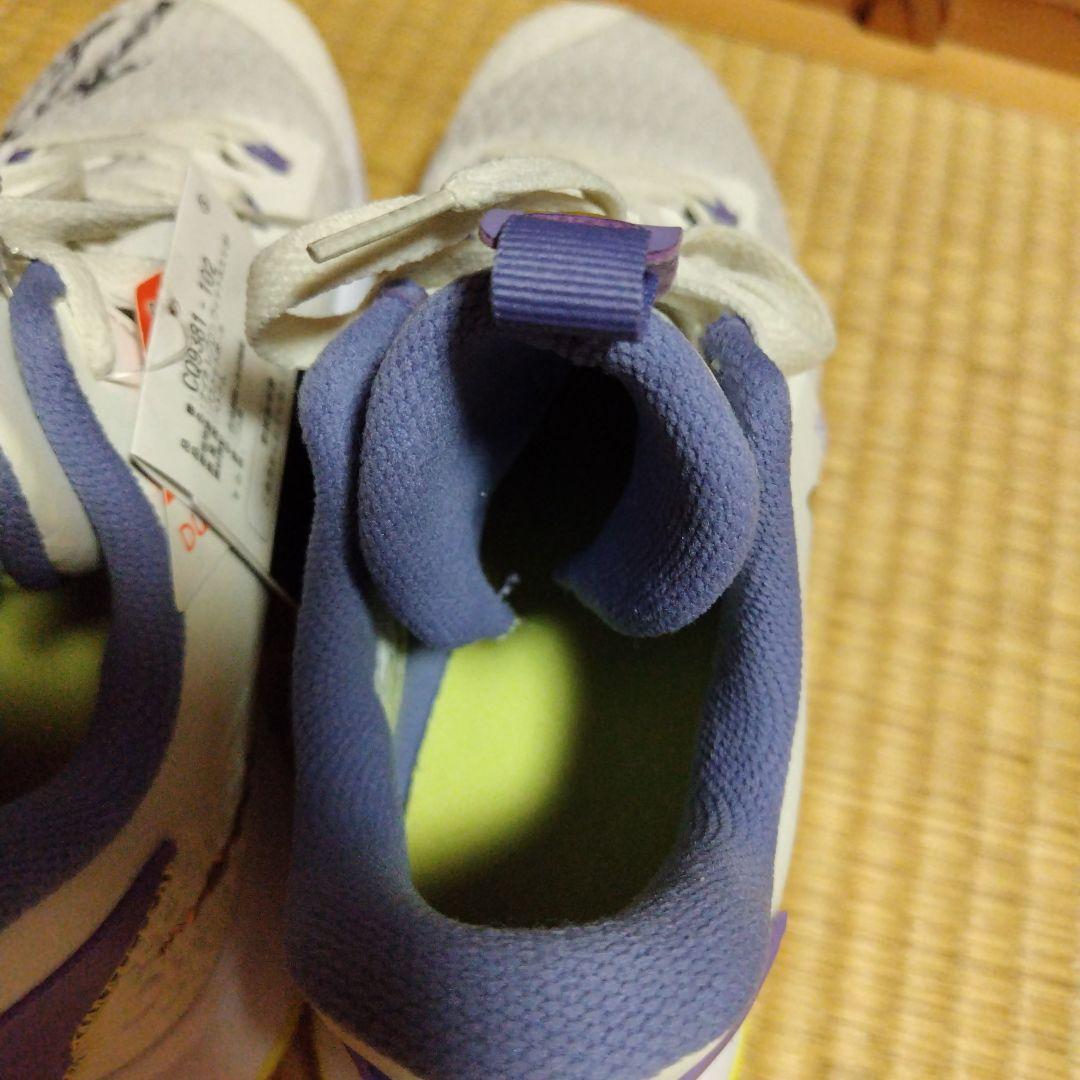 富樫勇樹選手サイン入りバスケットシューズ