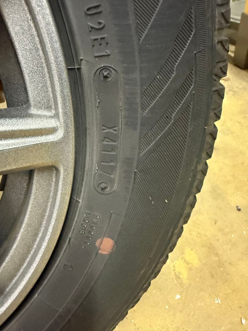 145/80/R13 スタッドレスタイヤ ラパン