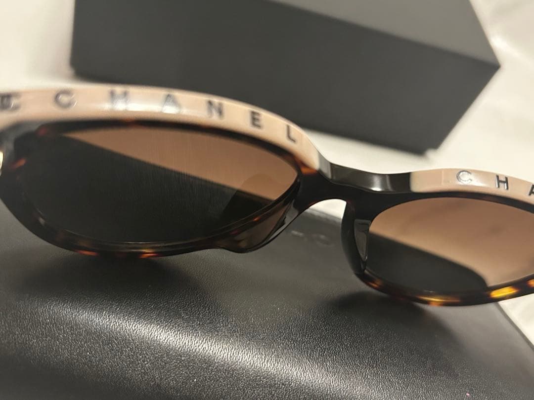 美品 chanel サングラス