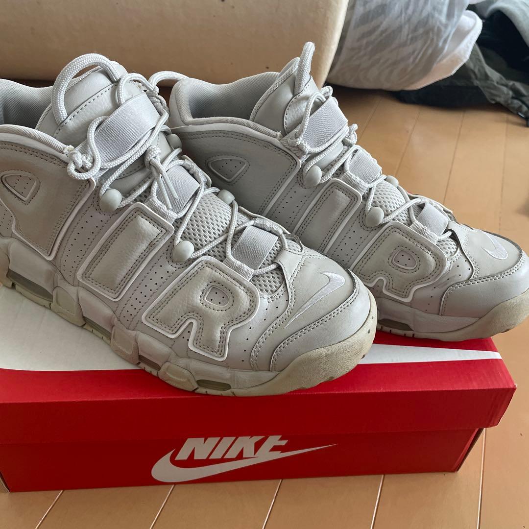 NIKE AIR MORE UPTEMPO ホワイト