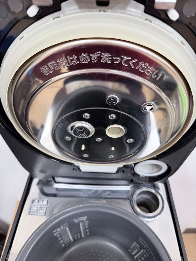 Panasonicスチーム＆可変圧力IH炊飯器SR-VSX189 2019年製