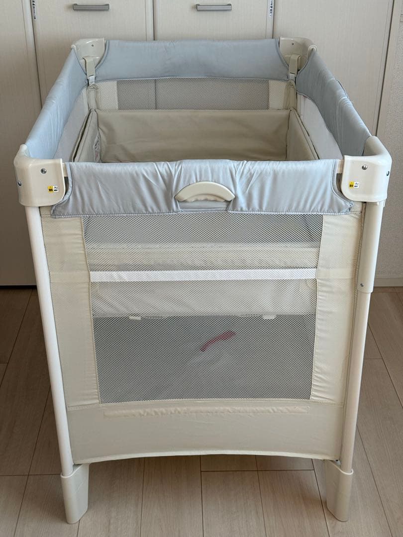 アップリカ ココネル エアー AB ホワイトグレー