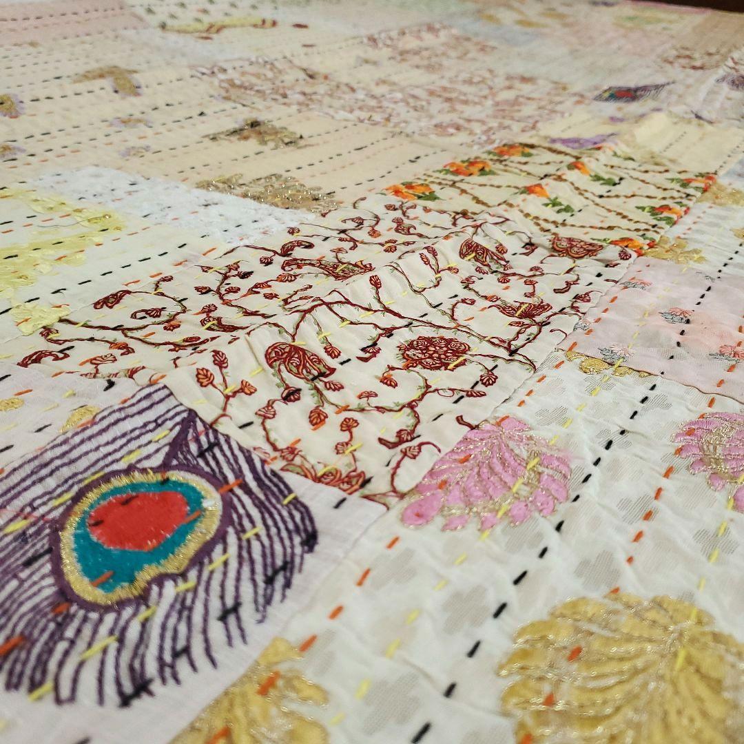 パッチワーク刺繍マルチカバー　ラリーキルト　シングルベッドg