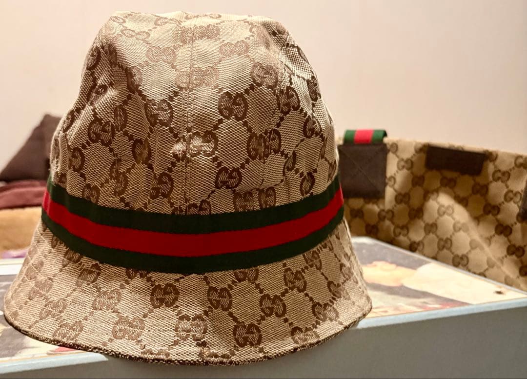 Gucci バケットハット GGパターン