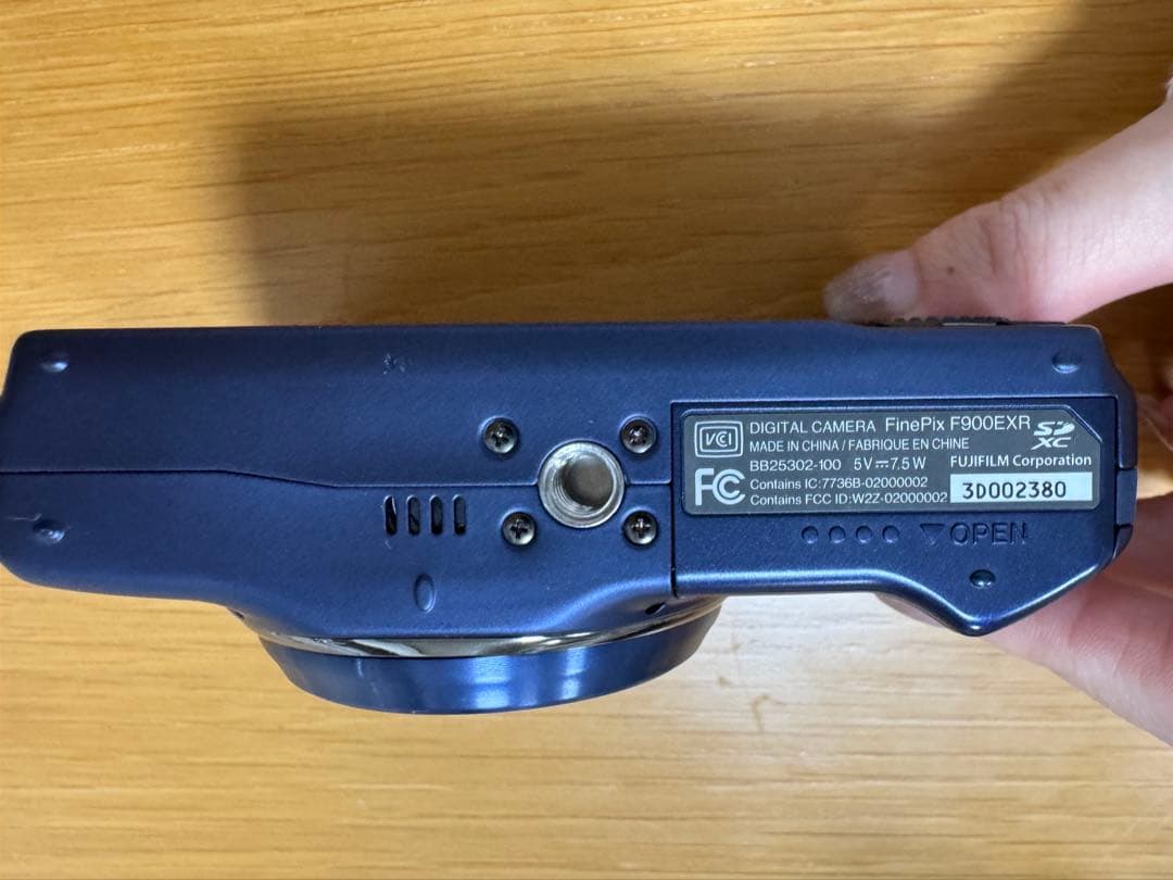 ジャンク品　Fujifilm FinePix F900EXR ネイビーブルー