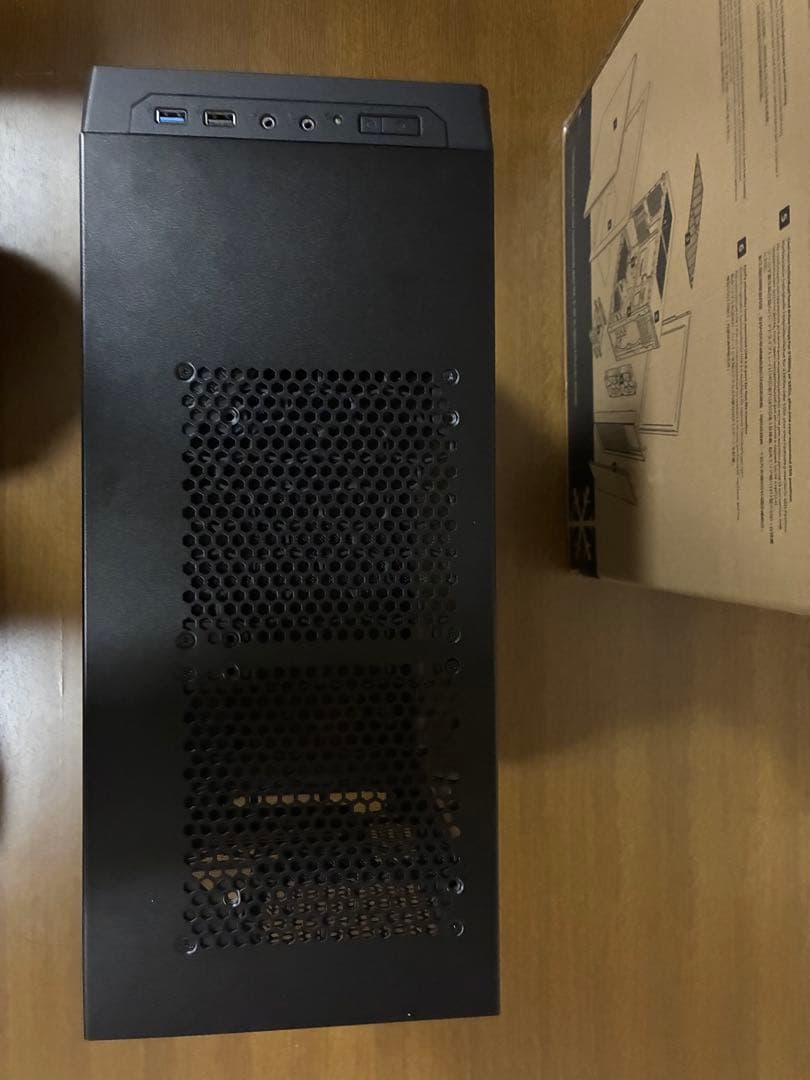 Fractal Design pcケースとグラボ3060ti