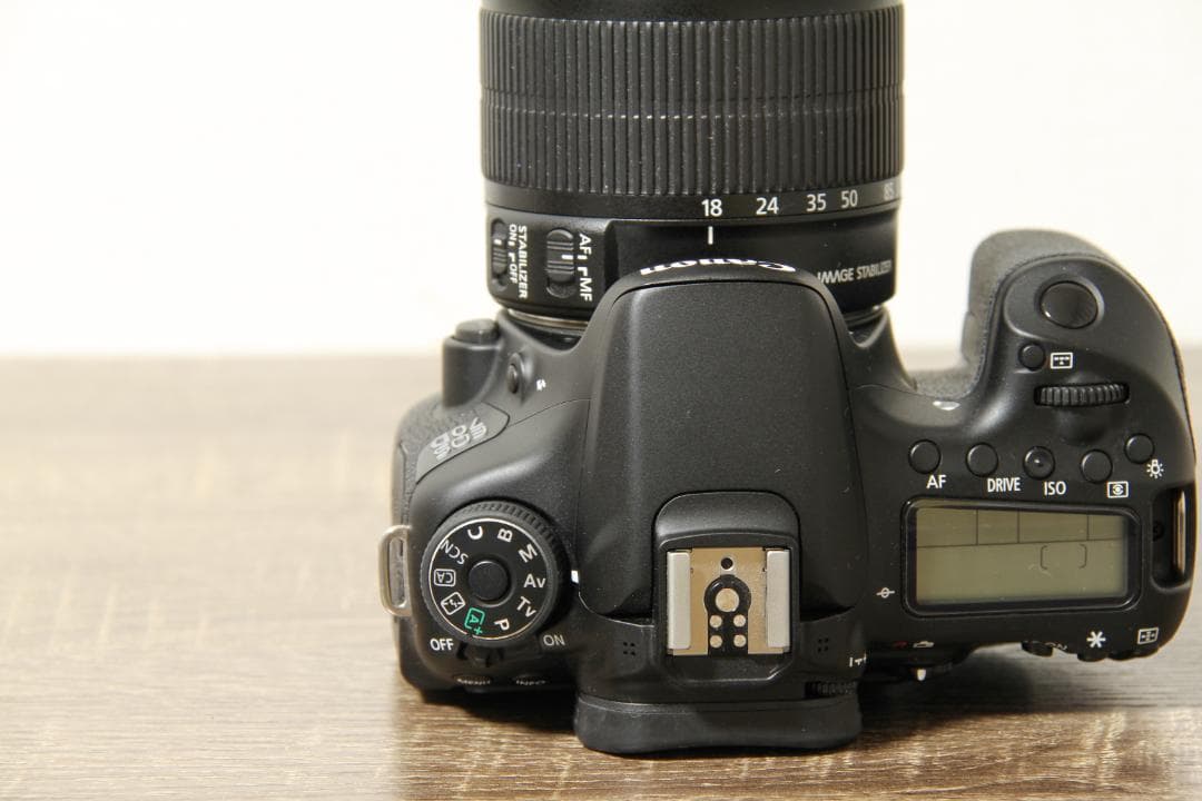 Canon EOS 70D EF-S 18-135 IS STM Kit 美品