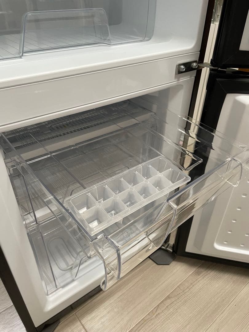 【値引きしました】アイリスオーヤマ　冷凍冷蔵庫　IRSD-14A(2023年製)