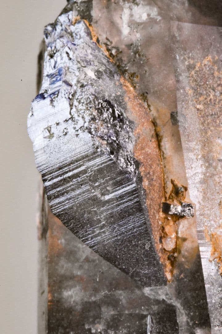 ノルウェー産 アナテース付きスモーキークォーツ