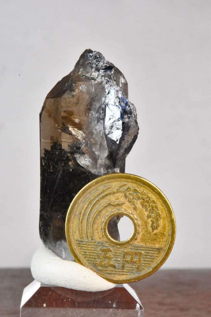 ノルウェー産 アナテース付きスモーキークォーツ