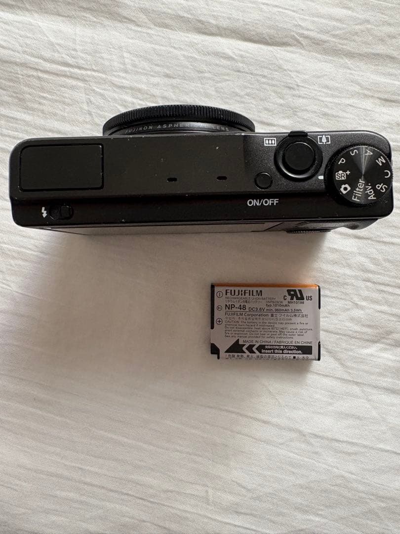 コンパクトデジカメ　fujifilm xp1 ジャンク　部品取り等にどうぞ