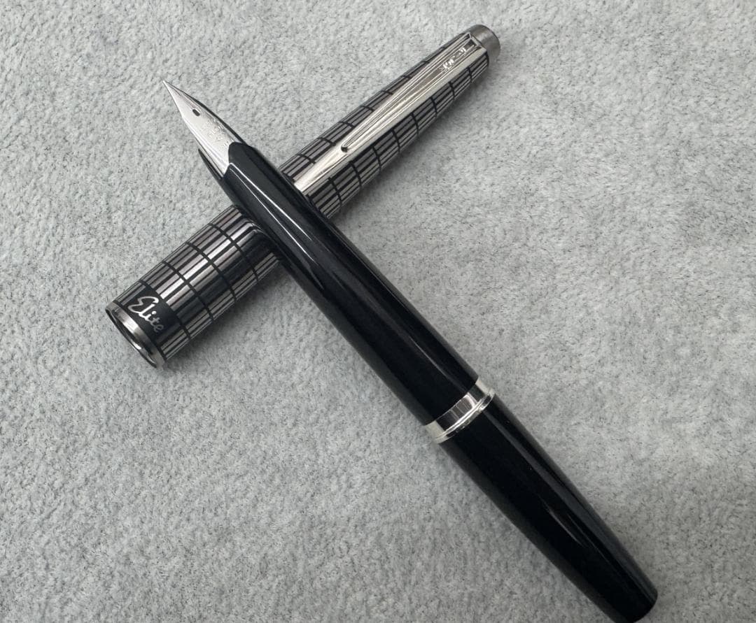 ★未使用品★ PILOT　万年筆　エリート 18K/750　H1175　<F>