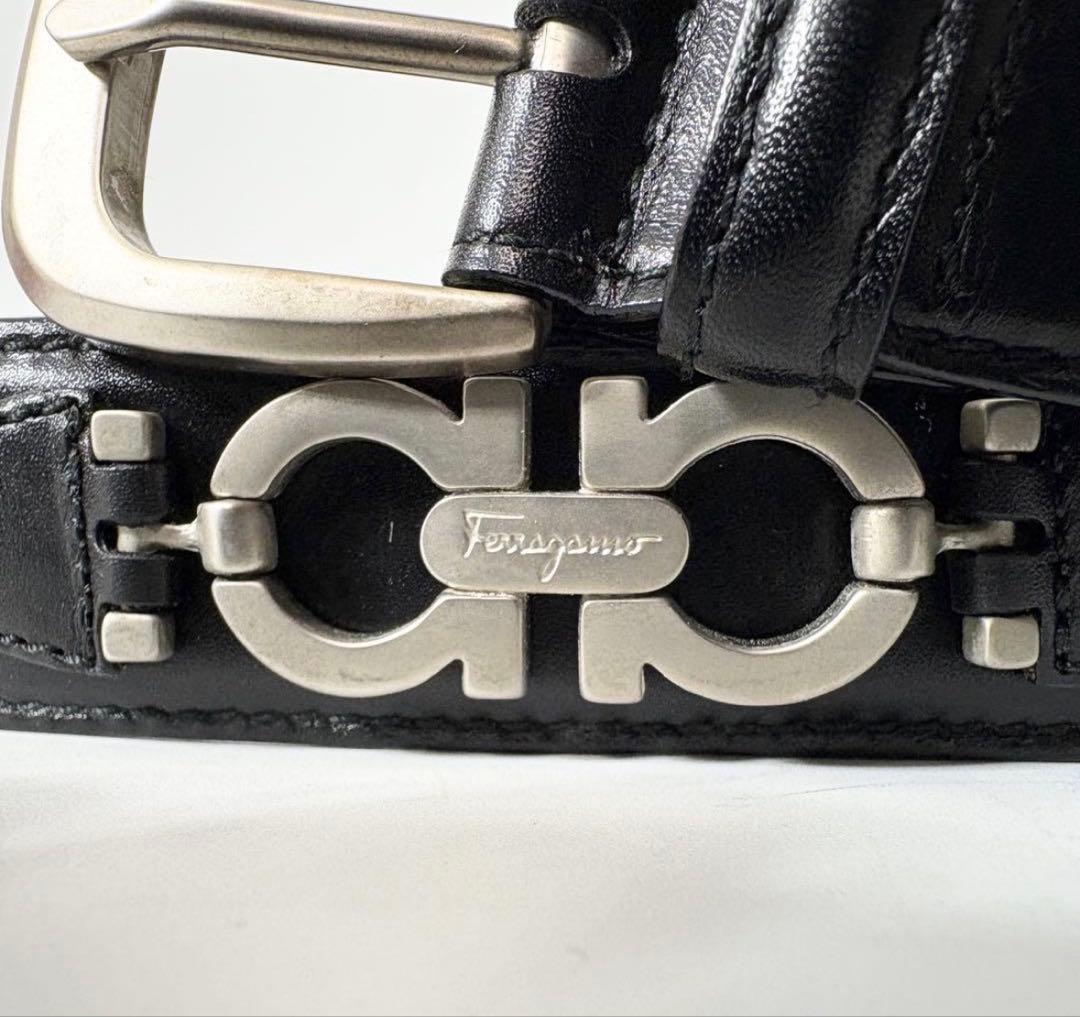 サルヴァトーレフェラガモ　ガンチーニ　レディースベルト　ブラック