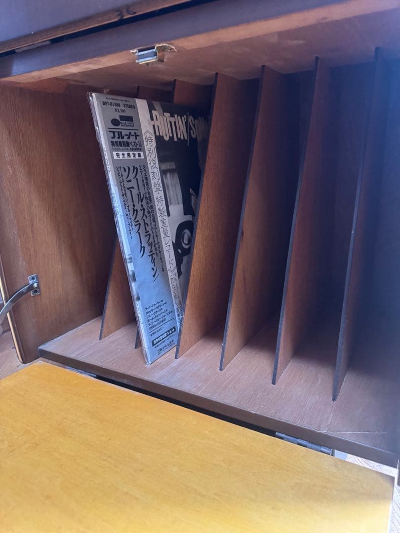 アンティークレコードキャビネット　レコード棚　レコードラック　ビンテージ