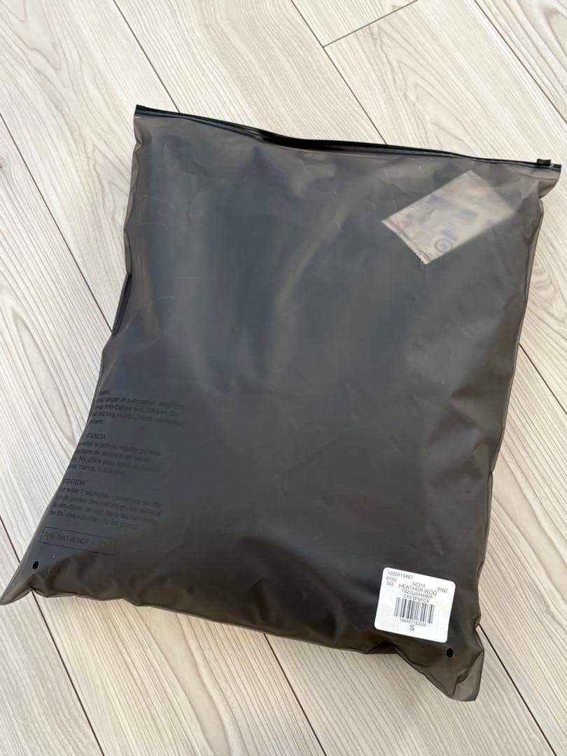 ESSENTIALS  COMING スウェット Sサイズ