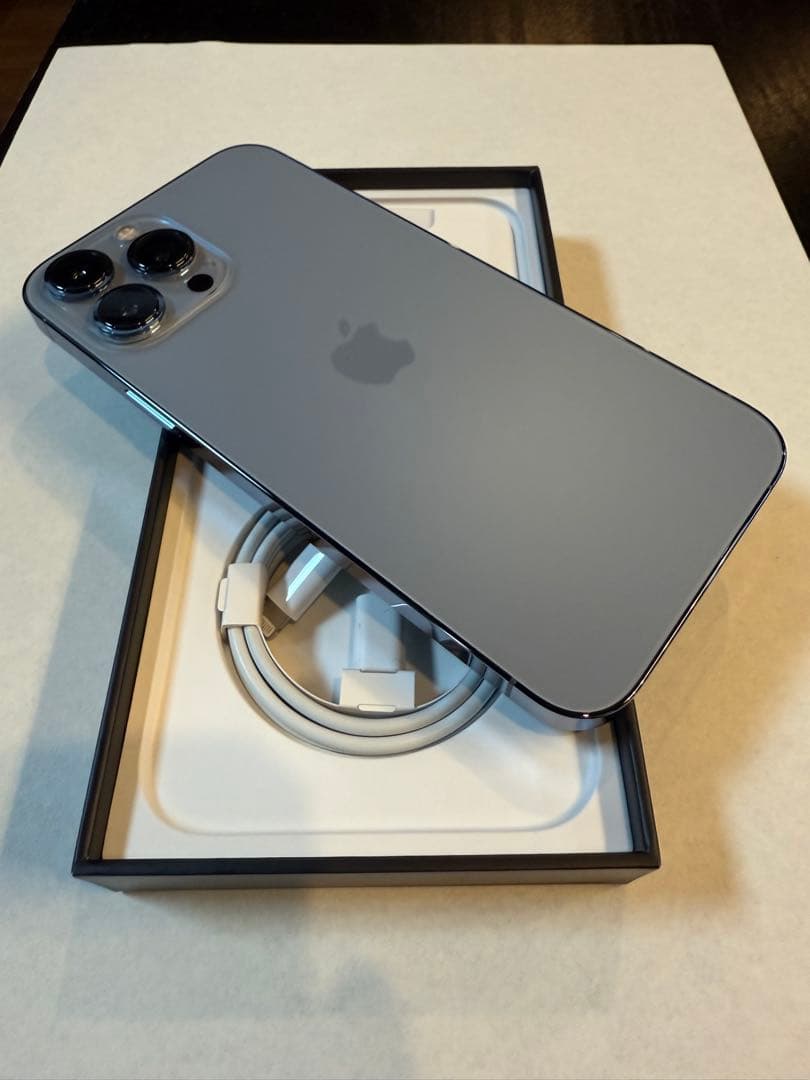 Apple iPhone 13 Pro max 本体 シエラブルー