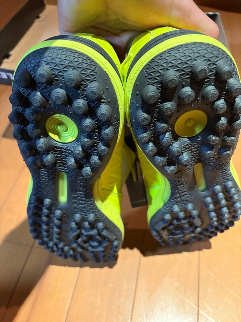 ATHLETA フットサル、アップシューズ 25.5cm